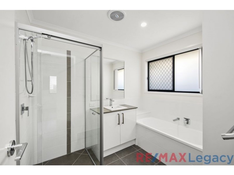 21 Cowrie Crescent, Burpengary East QLD 4505