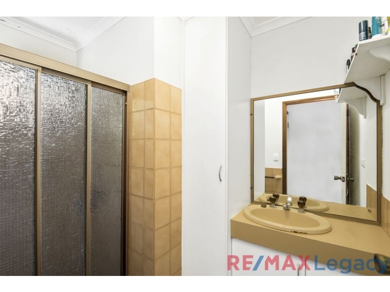 2/18 Ella Street, Redcliffe QLD 4020