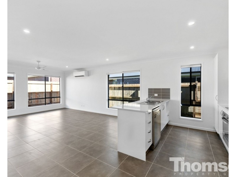 37 Riviera Street, Burpengary QLD 4505