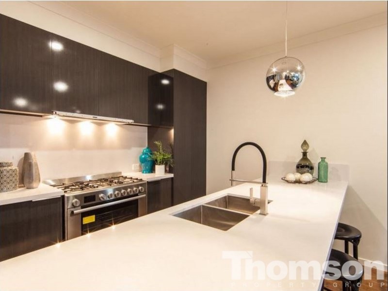 15/51 Railway Parade, Norman Park QLD 4170