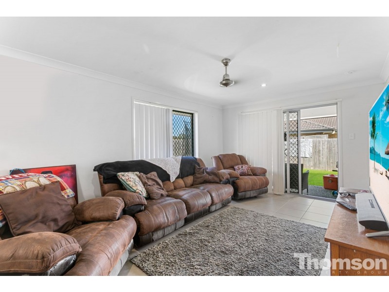74 Surround St, Dakabin QLD 4503