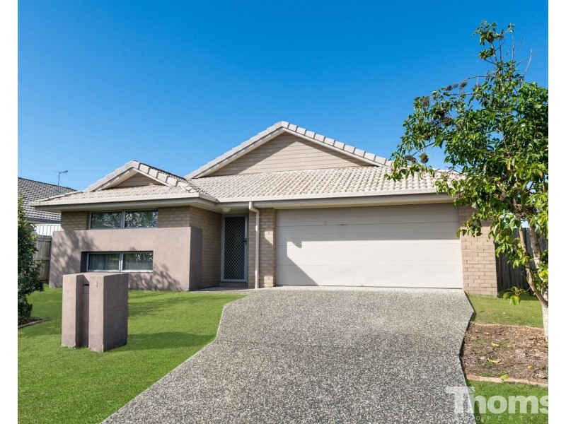8 Hubner Drive, Rothwell QLD 4022