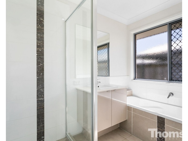 12 Clancy Court, Rothwell QLD 4022