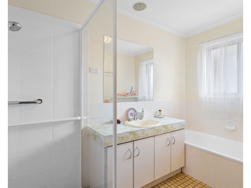 7 Garnet Crescent, Caboolture QLD 4510