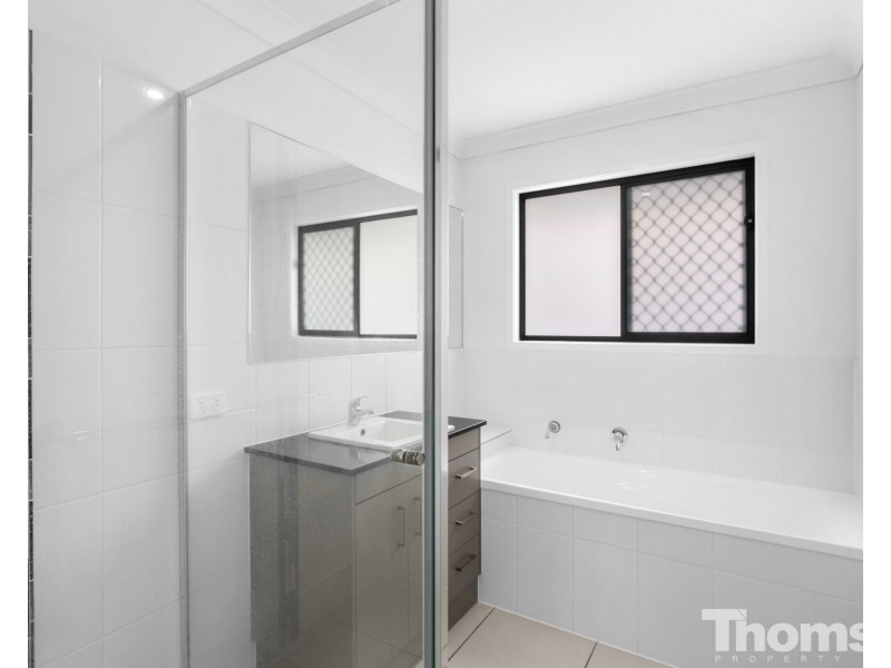 4 Lightning Street, Palmview QLD 4553