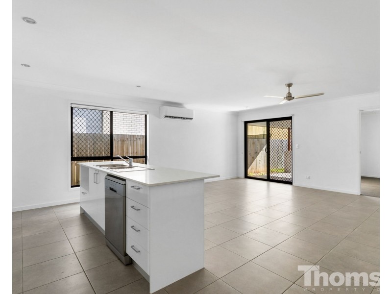 27 Cassidy Crescent, Bridgeman Downs QLD 4035