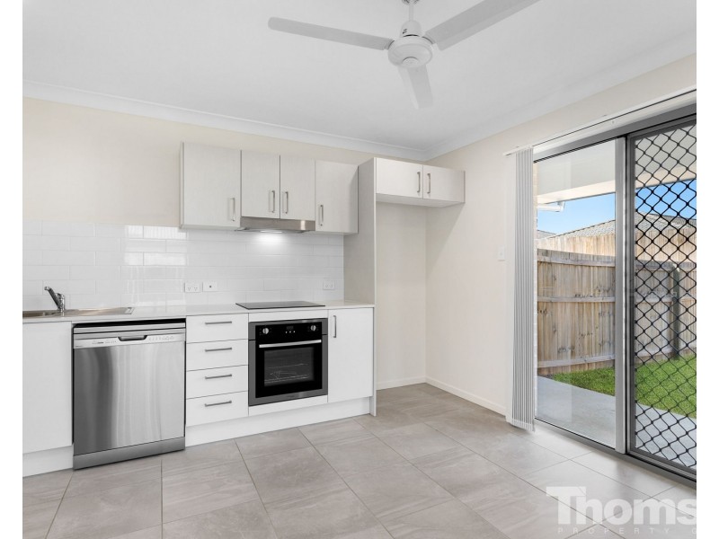 2/8 Grothe Street, Morayfield QLD 4506