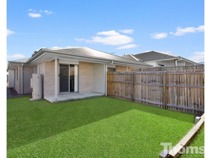 2/8 Grothe Street, Morayfield QLD 4506