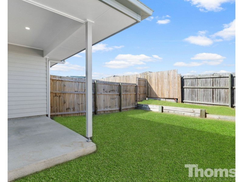 2/8 Grothe Street, Morayfield QLD 4506