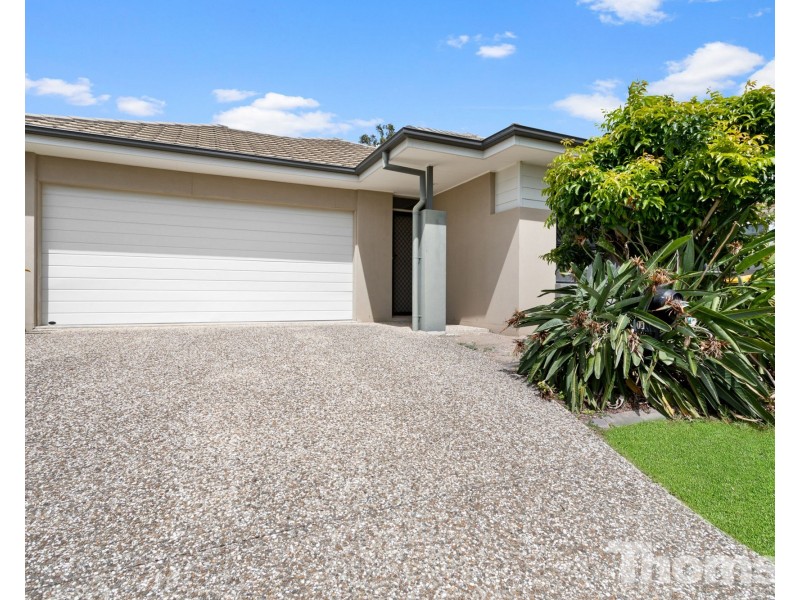 18 Dunes Crescent, North Lakes QLD 4509