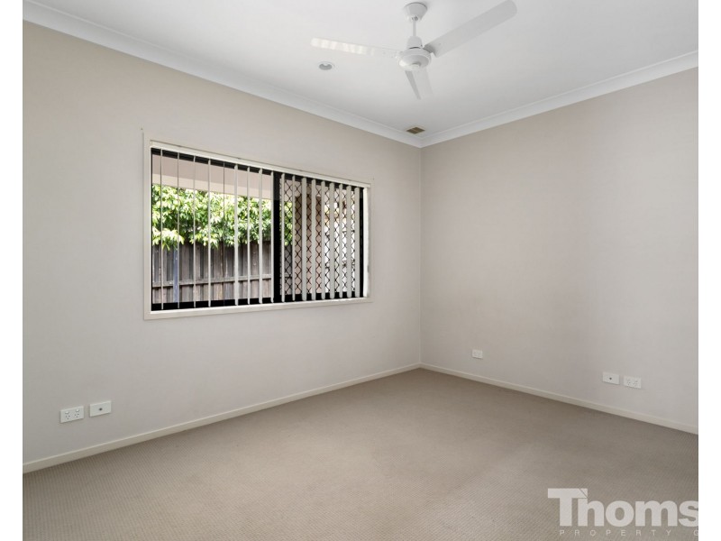 18 Dunes Crescent, North Lakes QLD 4509