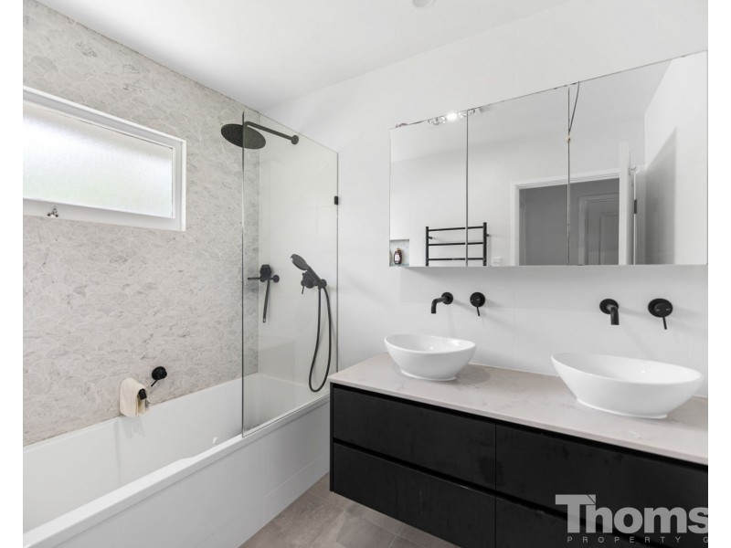 21 Pavonia Street, Everton Hills QLD 4053