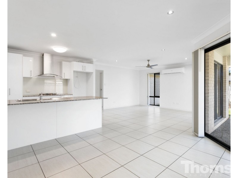 15 Toby Close, Kallangur QLD 4503