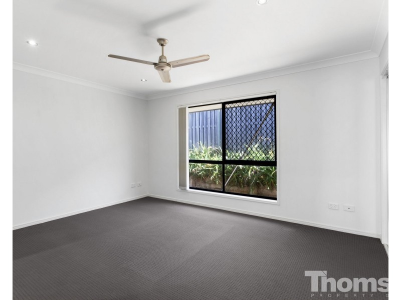 15 Toby Close, Kallangur QLD 4503