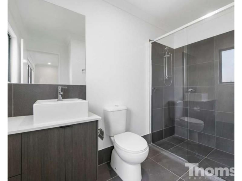 2/13 Friarscourt Road, Bellmere QLD 4510