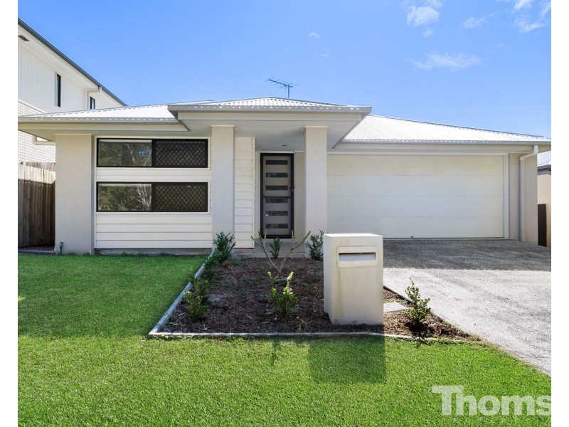 27 Cassidy Crescent, Bridgeman Downs QLD 4035