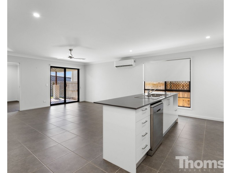 31 Cassidy Crescent, Bridgeman Downs QLD 4035