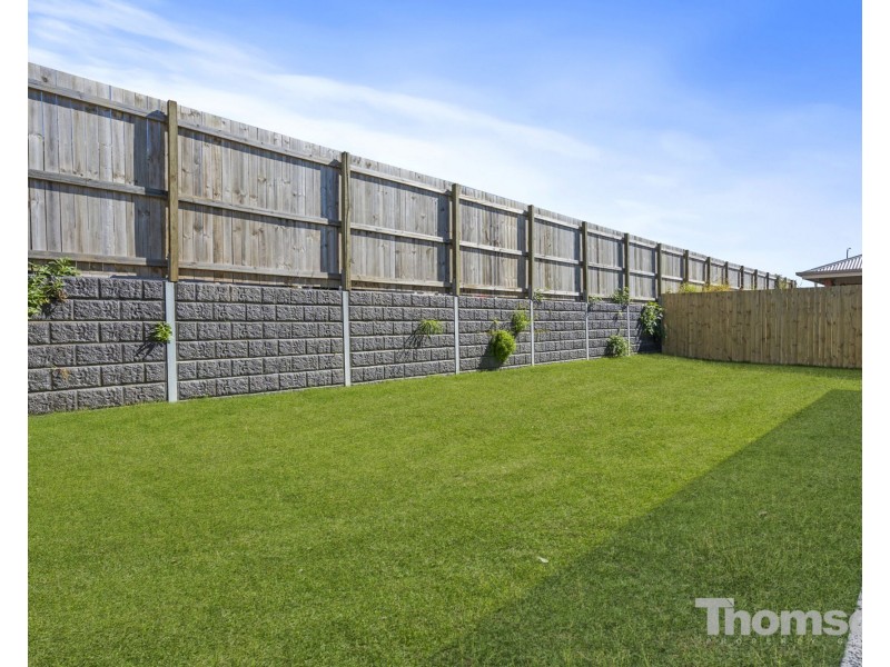 58 Tauton Way, Redland Bay QLD 4165