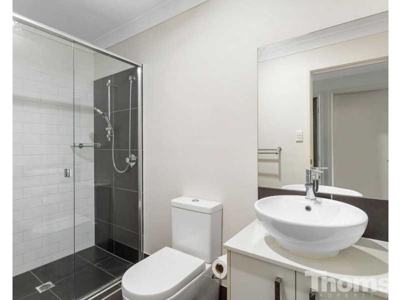 1 & 2/13 Lorikeet Parade, Dakabin QLD 4503