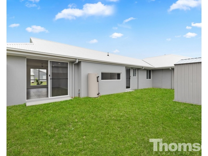 40 Caraway Crescent, Banksia Beach QLD 4507