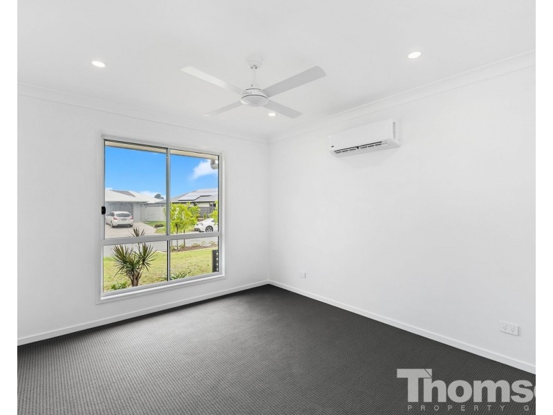 40 Caraway Crescent, Banksia Beach QLD 4507