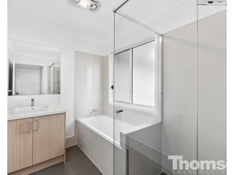 40 Caraway Crescent, Banksia Beach QLD 4507