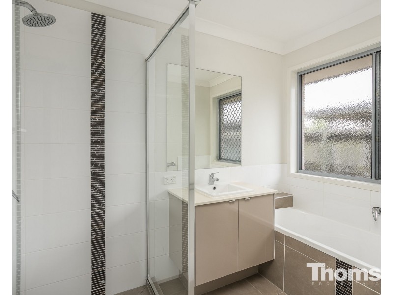 12 Clancy Court, Rothwell QLD 4022