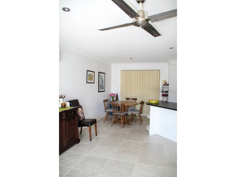 77 Botanical Circuit, Banora Point NSW 2486