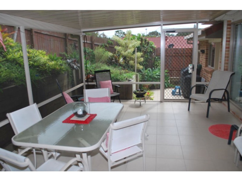 1/10 `Kildare Drive, Banora Point NSW 2486