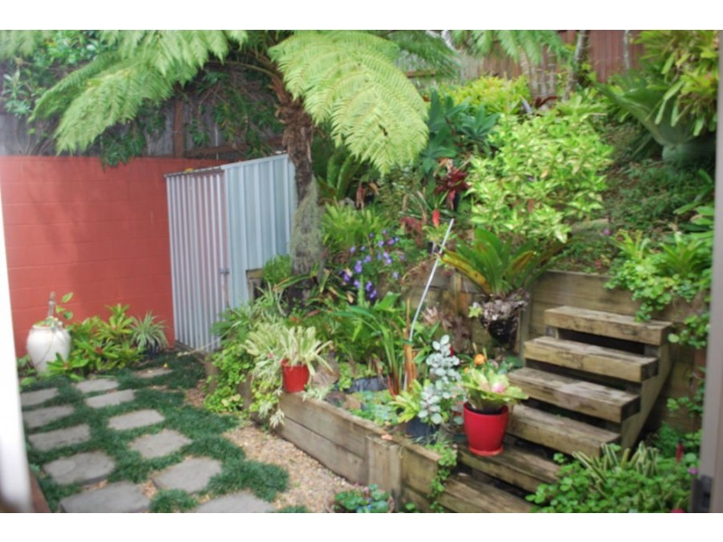 1/10 `Kildare Drive, Banora Point NSW 2486