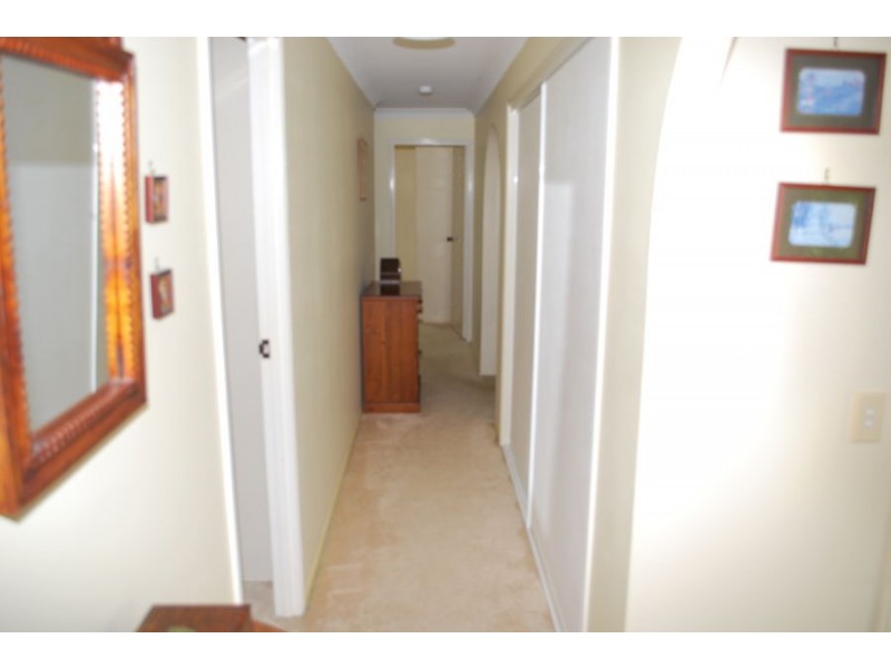 1/10 `Kildare Drive, Banora Point NSW 2486