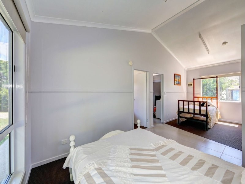 11 Island View Drive, Winfield QLD 4670