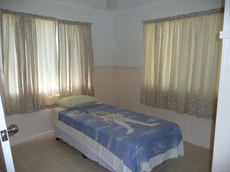8 Island View Drive, Winfield QLD 4670