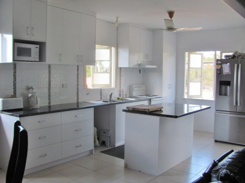 232 Petersens Road, Yandaran QLD 4673