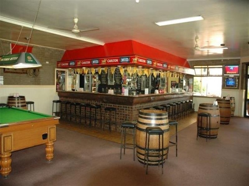 4 Avondale Road, Avondale QLD 4670