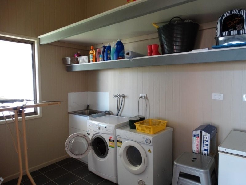 4 Pangola Street, Winfield QLD 4670