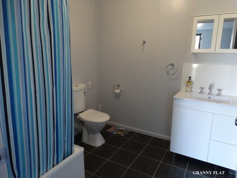 4 Pangola Street, Winfield QLD 4670