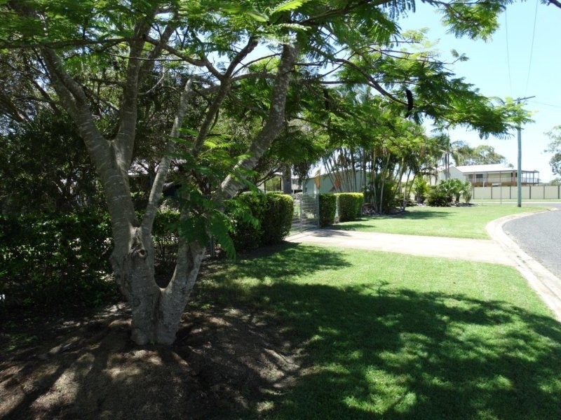 3 Island View Drive, Winfield QLD 4670