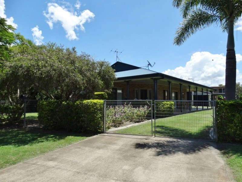 3 Island View Drive, Winfield QLD 4670