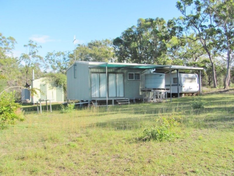 94 Seabreeze Court, Deepwater QLD 4674
