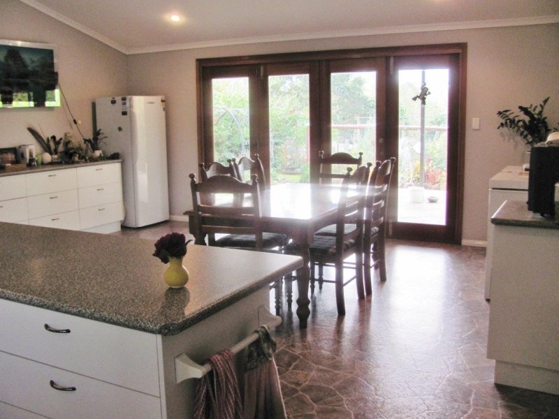 493 Cross Road, Euleilah QLD 4674