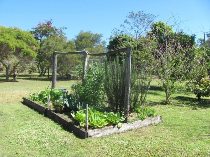493 Cross Road, Euleilah QLD 4674