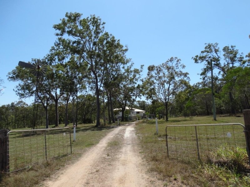252 Matchbox Road, Deepwater QLD 4674