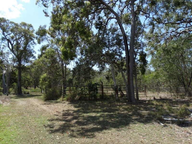 252 Matchbox Road, Deepwater QLD 4674