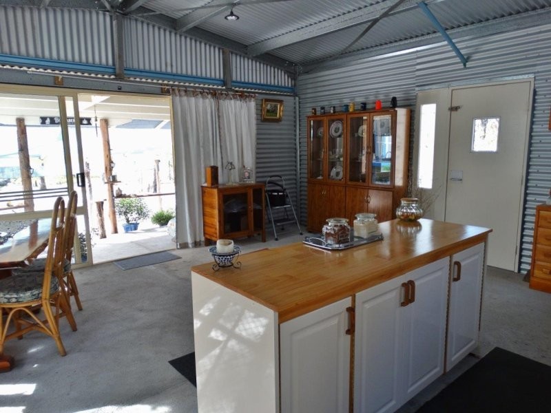 1680 Tableland Road, Mount Maria QLD 4674