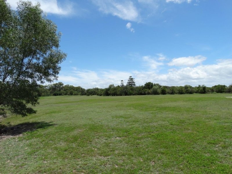 700 Fernfield Road, Deepwater QLD 4674