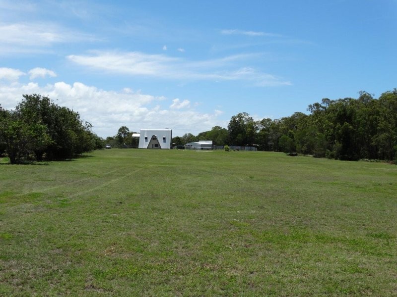 700 Fernfield Road, Deepwater QLD 4674