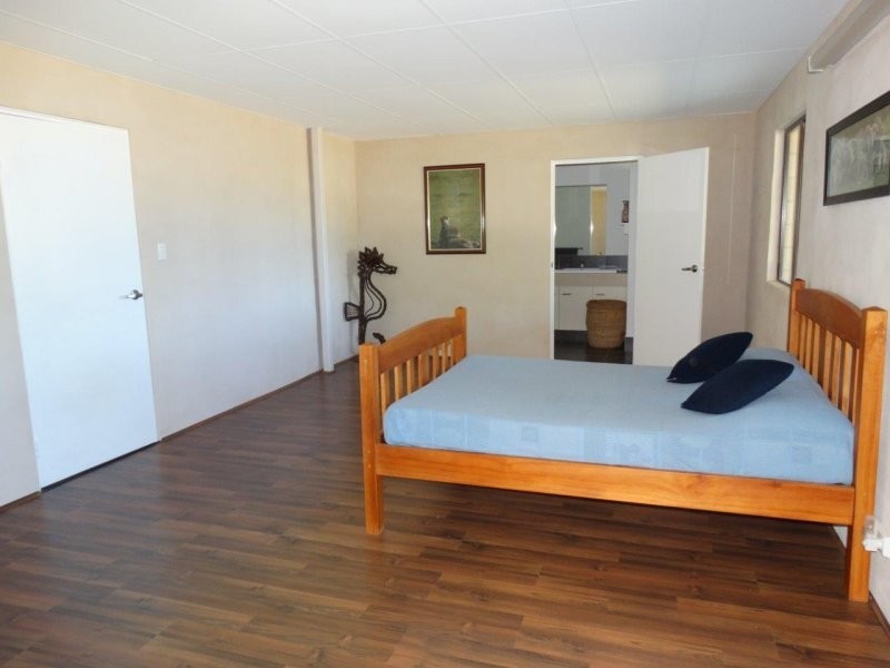 419 Matchbox Road, Deepwater QLD 4674