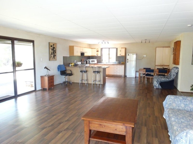 419 Matchbox Road, Deepwater QLD 4674