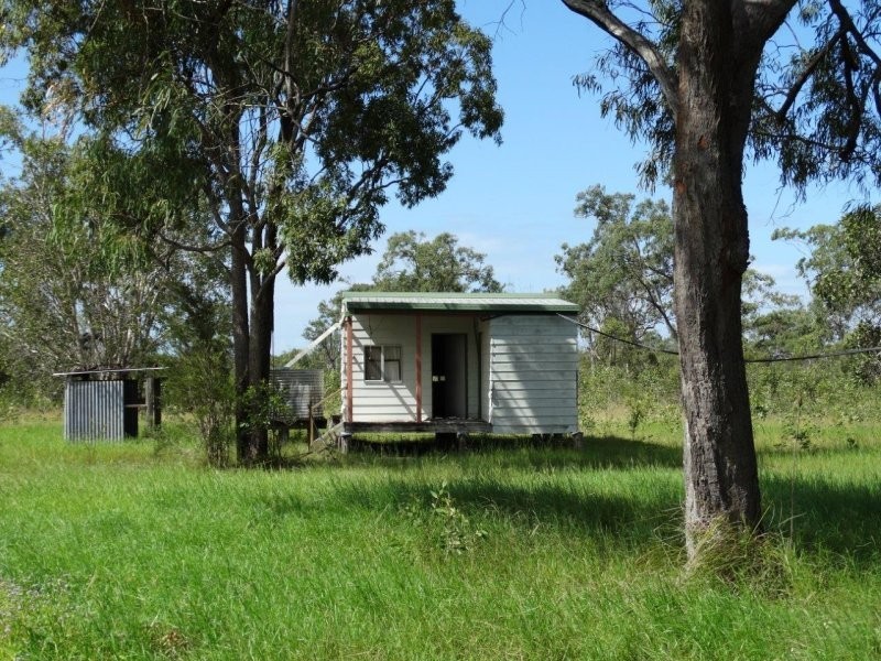 193 Maude Hill Road, Deepwater QLD 4674